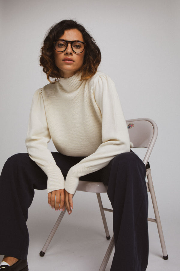 The new ecru Léo sweater