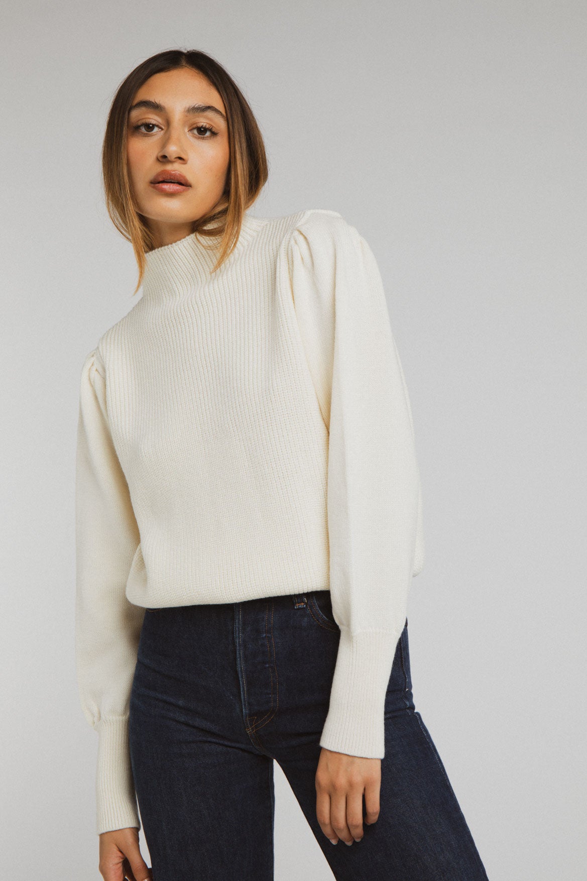 The new ecru Léo sweater